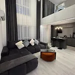 One-bedroom Duplex With Balcony Near Pipera Metro * Bukurešť