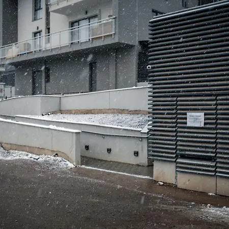 One-Bedroom Duplex With Balcony Near Pipera Metro * Βουκουρέστι