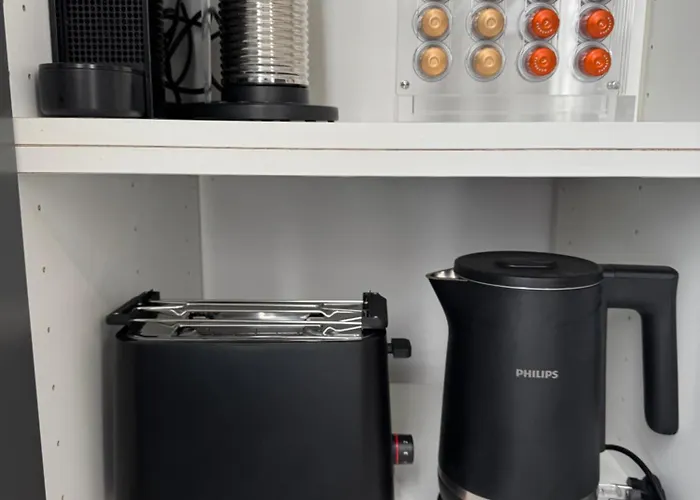 2-level Luxury 1-bedroom Duplex With Balcony Near Promenada Mall Apartman *