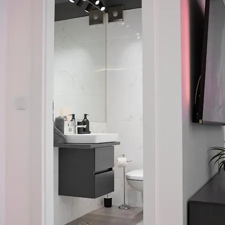 Apartman One-bedroom Duplex With Balcony Near Pipera Metro Bukarest