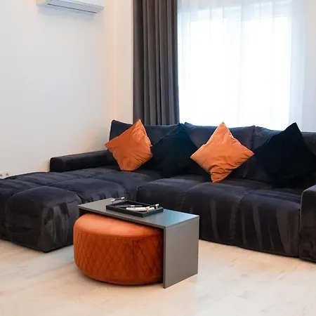 Апартаменти 2-level Luxury 1-bedroom Duplex With Balcony Near Promenada Mall Бухарест