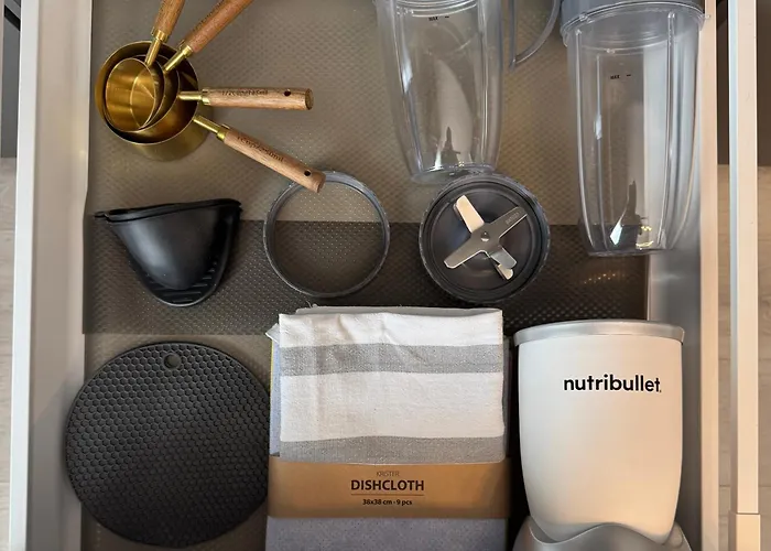 Apartamento 2-level Luxury 1-bedroom Duplex With Balcony Near Promenada Mall *